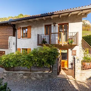 https://borgo-cantagallo-casa-olivia-2.it-lombardy.com