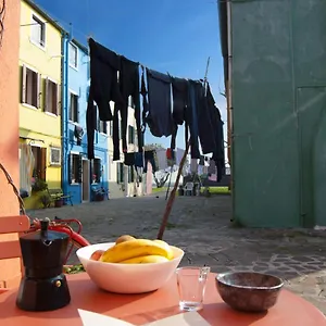 https://casa-arancione-a-burano.hotelinveneto.com